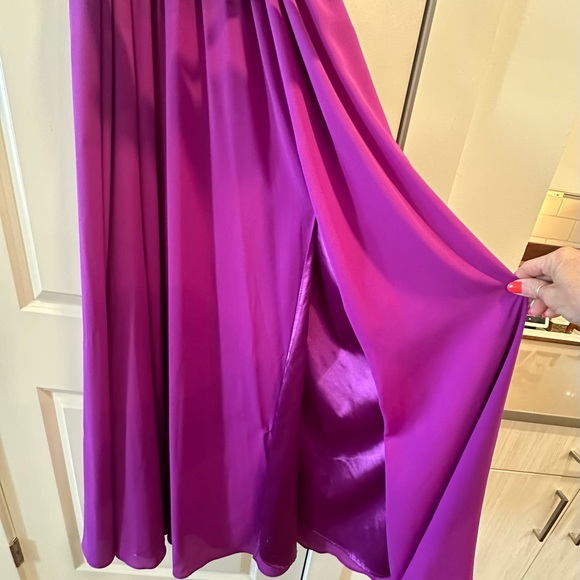 Badgley Mischka belted maxi dress, size 2 Prom dress - Picture 3 of 5
